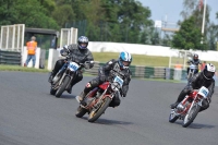 Mallory-park-Leicestershire;Mallory-park-photographs;Motorcycle-action-photographs;classic-bikes;event-digital-images;eventdigitalimages;mallory-park;no-limits-trackday;peter-wileman-photography;vintage-bikes;vintage-motorcycles;vmcc-festival-1000-bikes