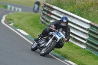 Mallory-park-Leicestershire;Mallory-park-photographs;Motorcycle-action-photographs;classic-bikes;event-digital-images;eventdigitalimages;mallory-park;no-limits-trackday;peter-wileman-photography;vintage-bikes;vintage-motorcycles;vmcc-festival-1000-bikes