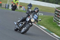 Mallory-park-Leicestershire;Mallory-park-photographs;Motorcycle-action-photographs;classic-bikes;event-digital-images;eventdigitalimages;mallory-park;no-limits-trackday;peter-wileman-photography;vintage-bikes;vintage-motorcycles;vmcc-festival-1000-bikes