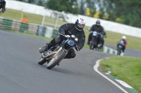 Mallory-park-Leicestershire;Mallory-park-photographs;Motorcycle-action-photographs;classic-bikes;event-digital-images;eventdigitalimages;mallory-park;no-limits-trackday;peter-wileman-photography;vintage-bikes;vintage-motorcycles;vmcc-festival-1000-bikes