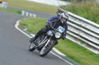 Mallory-park-Leicestershire;Mallory-park-photographs;Motorcycle-action-photographs;classic-bikes;event-digital-images;eventdigitalimages;mallory-park;no-limits-trackday;peter-wileman-photography;vintage-bikes;vintage-motorcycles;vmcc-festival-1000-bikes