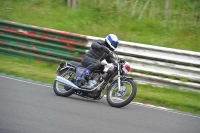 Mallory-park-Leicestershire;Mallory-park-photographs;Motorcycle-action-photographs;classic-bikes;event-digital-images;eventdigitalimages;mallory-park;no-limits-trackday;peter-wileman-photography;vintage-bikes;vintage-motorcycles;vmcc-festival-1000-bikes