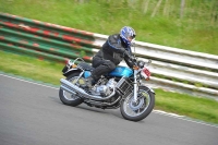 Mallory-park-Leicestershire;Mallory-park-photographs;Motorcycle-action-photographs;classic-bikes;event-digital-images;eventdigitalimages;mallory-park;no-limits-trackday;peter-wileman-photography;vintage-bikes;vintage-motorcycles;vmcc-festival-1000-bikes