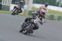 Mallory-park-Leicestershire;Mallory-park-photographs;Motorcycle-action-photographs;classic-bikes;event-digital-images;eventdigitalimages;mallory-park;no-limits-trackday;peter-wileman-photography;vintage-bikes;vintage-motorcycles;vmcc-festival-1000-bikes