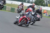 Mallory-park-Leicestershire;Mallory-park-photographs;Motorcycle-action-photographs;classic-bikes;event-digital-images;eventdigitalimages;mallory-park;no-limits-trackday;peter-wileman-photography;vintage-bikes;vintage-motorcycles;vmcc-festival-1000-bikes