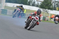 Mallory-park-Leicestershire;Mallory-park-photographs;Motorcycle-action-photographs;classic-bikes;event-digital-images;eventdigitalimages;mallory-park;no-limits-trackday;peter-wileman-photography;vintage-bikes;vintage-motorcycles;vmcc-festival-1000-bikes