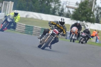 Mallory-park-Leicestershire;Mallory-park-photographs;Motorcycle-action-photographs;classic-bikes;event-digital-images;eventdigitalimages;mallory-park;no-limits-trackday;peter-wileman-photography;vintage-bikes;vintage-motorcycles;vmcc-festival-1000-bikes