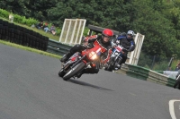 Mallory-park-Leicestershire;Mallory-park-photographs;Motorcycle-action-photographs;classic-bikes;event-digital-images;eventdigitalimages;mallory-park;no-limits-trackday;peter-wileman-photography;vintage-bikes;vintage-motorcycles;vmcc-festival-1000-bikes