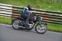 Mallory-park-Leicestershire;Mallory-park-photographs;Motorcycle-action-photographs;classic-bikes;event-digital-images;eventdigitalimages;mallory-park;no-limits-trackday;peter-wileman-photography;vintage-bikes;vintage-motorcycles;vmcc-festival-1000-bikes