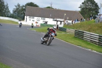 Mallory-park-Leicestershire;Mallory-park-photographs;Motorcycle-action-photographs;classic-bikes;event-digital-images;eventdigitalimages;mallory-park;no-limits-trackday;peter-wileman-photography;vintage-bikes;vintage-motorcycles;vmcc-festival-1000-bikes