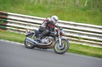 Mallory-park-Leicestershire;Mallory-park-photographs;Motorcycle-action-photographs;classic-bikes;event-digital-images;eventdigitalimages;mallory-park;no-limits-trackday;peter-wileman-photography;vintage-bikes;vintage-motorcycles;vmcc-festival-1000-bikes