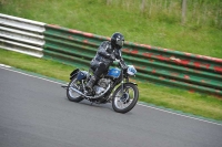 Mallory-park-Leicestershire;Mallory-park-photographs;Motorcycle-action-photographs;classic-bikes;event-digital-images;eventdigitalimages;mallory-park;no-limits-trackday;peter-wileman-photography;vintage-bikes;vintage-motorcycles;vmcc-festival-1000-bikes