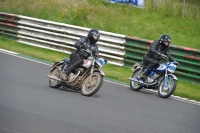 Mallory-park-Leicestershire;Mallory-park-photographs;Motorcycle-action-photographs;classic-bikes;event-digital-images;eventdigitalimages;mallory-park;no-limits-trackday;peter-wileman-photography;vintage-bikes;vintage-motorcycles;vmcc-festival-1000-bikes