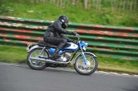 Mallory-park-Leicestershire;Mallory-park-photographs;Motorcycle-action-photographs;classic-bikes;event-digital-images;eventdigitalimages;mallory-park;no-limits-trackday;peter-wileman-photography;vintage-bikes;vintage-motorcycles;vmcc-festival-1000-bikes