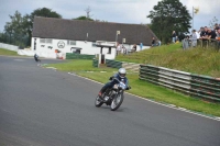 Mallory-park-Leicestershire;Mallory-park-photographs;Motorcycle-action-photographs;classic-bikes;event-digital-images;eventdigitalimages;mallory-park;no-limits-trackday;peter-wileman-photography;vintage-bikes;vintage-motorcycles;vmcc-festival-1000-bikes