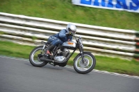 Mallory-park-Leicestershire;Mallory-park-photographs;Motorcycle-action-photographs;classic-bikes;event-digital-images;eventdigitalimages;mallory-park;no-limits-trackday;peter-wileman-photography;vintage-bikes;vintage-motorcycles;vmcc-festival-1000-bikes