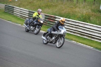 Mallory-park-Leicestershire;Mallory-park-photographs;Motorcycle-action-photographs;classic-bikes;event-digital-images;eventdigitalimages;mallory-park;no-limits-trackday;peter-wileman-photography;vintage-bikes;vintage-motorcycles;vmcc-festival-1000-bikes