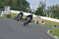 Mallory-park-Leicestershire;Mallory-park-photographs;Motorcycle-action-photographs;classic-bikes;event-digital-images;eventdigitalimages;mallory-park;no-limits-trackday;peter-wileman-photography;vintage-bikes;vintage-motorcycles;vmcc-festival-1000-bikes