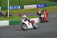 Mallory-park-Leicestershire;Mallory-park-photographs;Motorcycle-action-photographs;classic-bikes;event-digital-images;eventdigitalimages;mallory-park;no-limits-trackday;peter-wileman-photography;vintage-bikes;vintage-motorcycles;vmcc-festival-1000-bikes