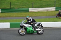 Mallory-park-Leicestershire;Mallory-park-photographs;Motorcycle-action-photographs;classic-bikes;event-digital-images;eventdigitalimages;mallory-park;no-limits-trackday;peter-wileman-photography;vintage-bikes;vintage-motorcycles;vmcc-festival-1000-bikes