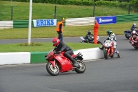 Mallory-park-Leicestershire;Mallory-park-photographs;Motorcycle-action-photographs;classic-bikes;event-digital-images;eventdigitalimages;mallory-park;no-limits-trackday;peter-wileman-photography;vintage-bikes;vintage-motorcycles;vmcc-festival-1000-bikes