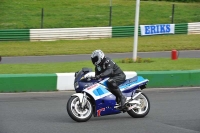 Mallory-park-Leicestershire;Mallory-park-photographs;Motorcycle-action-photographs;classic-bikes;event-digital-images;eventdigitalimages;mallory-park;no-limits-trackday;peter-wileman-photography;vintage-bikes;vintage-motorcycles;vmcc-festival-1000-bikes