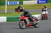 Mallory-park-Leicestershire;Mallory-park-photographs;Motorcycle-action-photographs;classic-bikes;event-digital-images;eventdigitalimages;mallory-park;no-limits-trackday;peter-wileman-photography;vintage-bikes;vintage-motorcycles;vmcc-festival-1000-bikes