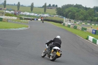 Mallory-park-Leicestershire;Mallory-park-photographs;Motorcycle-action-photographs;classic-bikes;event-digital-images;eventdigitalimages;mallory-park;no-limits-trackday;peter-wileman-photography;vintage-bikes;vintage-motorcycles;vmcc-festival-1000-bikes