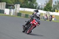 Mallory-park-Leicestershire;Mallory-park-photographs;Motorcycle-action-photographs;classic-bikes;event-digital-images;eventdigitalimages;mallory-park;no-limits-trackday;peter-wileman-photography;vintage-bikes;vintage-motorcycles;vmcc-festival-1000-bikes