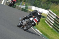 Mallory-park-Leicestershire;Mallory-park-photographs;Motorcycle-action-photographs;classic-bikes;event-digital-images;eventdigitalimages;mallory-park;no-limits-trackday;peter-wileman-photography;vintage-bikes;vintage-motorcycles;vmcc-festival-1000-bikes