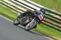 Mallory-park-Leicestershire;Mallory-park-photographs;Motorcycle-action-photographs;classic-bikes;event-digital-images;eventdigitalimages;mallory-park;no-limits-trackday;peter-wileman-photography;vintage-bikes;vintage-motorcycles;vmcc-festival-1000-bikes