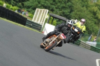 Mallory-park-Leicestershire;Mallory-park-photographs;Motorcycle-action-photographs;classic-bikes;event-digital-images;eventdigitalimages;mallory-park;no-limits-trackday;peter-wileman-photography;vintage-bikes;vintage-motorcycles;vmcc-festival-1000-bikes