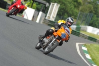 Mallory-park-Leicestershire;Mallory-park-photographs;Motorcycle-action-photographs;classic-bikes;event-digital-images;eventdigitalimages;mallory-park;no-limits-trackday;peter-wileman-photography;vintage-bikes;vintage-motorcycles;vmcc-festival-1000-bikes