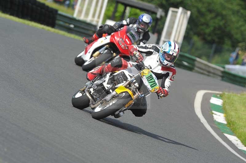 Mallory park Leicestershire;Mallory park photographs;Motorcycle action photographs;classic bikes;event digital images;eventdigitalimages;mallory park;no limits trackday;peter wileman photography;vintage bikes;vintage motorcycles;vmcc festival 1000 bikes