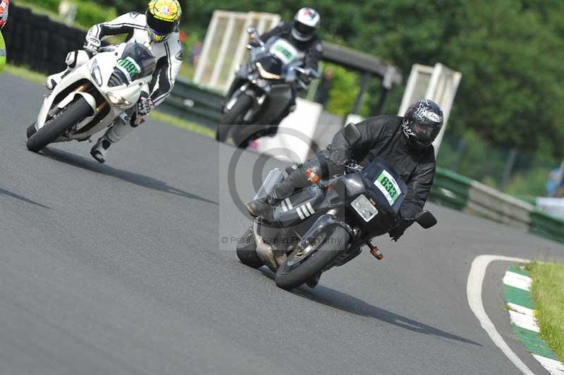 Mallory park Leicestershire;Mallory park photographs;Motorcycle action photographs;classic bikes;event digital images;eventdigitalimages;mallory park;no limits trackday;peter wileman photography;vintage bikes;vintage motorcycles;vmcc festival 1000 bikes