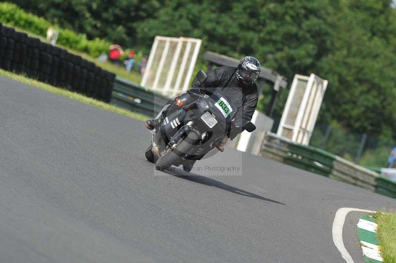 Mallory park Leicestershire;Mallory park photographs;Motorcycle action photographs;classic bikes;event digital images;eventdigitalimages;mallory park;no limits trackday;peter wileman photography;vintage bikes;vintage motorcycles;vmcc festival 1000 bikes