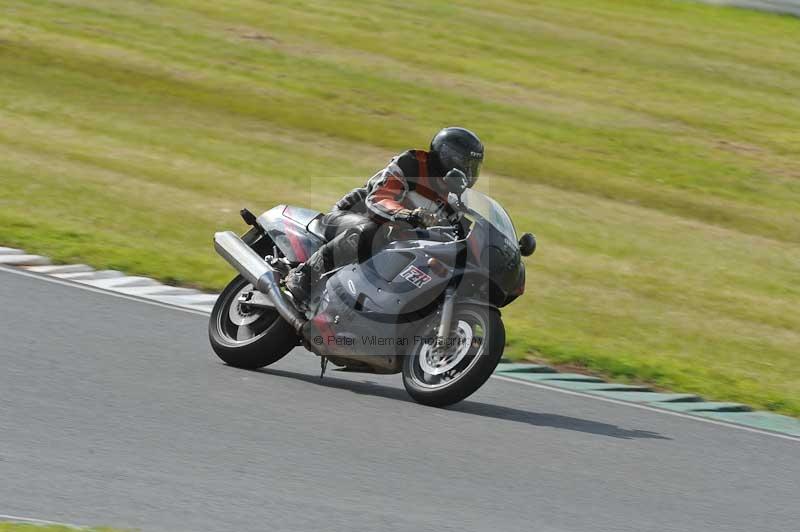 Mallory park Leicestershire;Mallory park photographs;Motorcycle action photographs;classic bikes;event digital images;eventdigitalimages;mallory park;no limits trackday;peter wileman photography;vintage bikes;vintage motorcycles;vmcc festival 1000 bikes