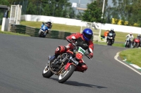 Mallory-park-Leicestershire;Mallory-park-photographs;Motorcycle-action-photographs;classic-bikes;event-digital-images;eventdigitalimages;mallory-park;no-limits-trackday;peter-wileman-photography;vintage-bikes;vintage-motorcycles;vmcc-festival-1000-bikes