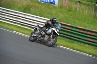 Mallory-park-Leicestershire;Mallory-park-photographs;Motorcycle-action-photographs;classic-bikes;event-digital-images;eventdigitalimages;mallory-park;no-limits-trackday;peter-wileman-photography;vintage-bikes;vintage-motorcycles;vmcc-festival-1000-bikes