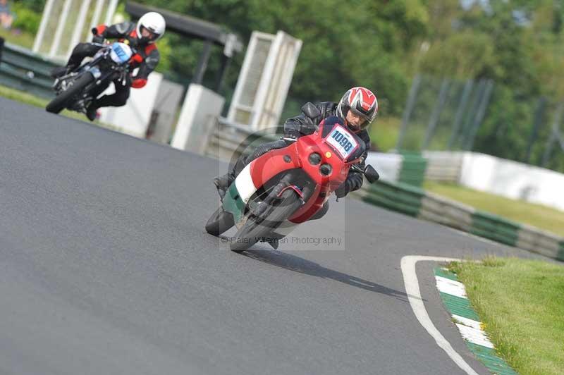 Mallory park Leicestershire;Mallory park photographs;Motorcycle action photographs;classic bikes;event digital images;eventdigitalimages;mallory park;no limits trackday;peter wileman photography;vintage bikes;vintage motorcycles;vmcc festival 1000 bikes