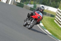 Mallory-park-Leicestershire;Mallory-park-photographs;Motorcycle-action-photographs;classic-bikes;event-digital-images;eventdigitalimages;mallory-park;no-limits-trackday;peter-wileman-photography;vintage-bikes;vintage-motorcycles;vmcc-festival-1000-bikes