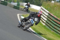 Mallory-park-Leicestershire;Mallory-park-photographs;Motorcycle-action-photographs;classic-bikes;event-digital-images;eventdigitalimages;mallory-park;no-limits-trackday;peter-wileman-photography;vintage-bikes;vintage-motorcycles;vmcc-festival-1000-bikes