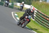 Mallory-park-Leicestershire;Mallory-park-photographs;Motorcycle-action-photographs;classic-bikes;event-digital-images;eventdigitalimages;mallory-park;no-limits-trackday;peter-wileman-photography;vintage-bikes;vintage-motorcycles;vmcc-festival-1000-bikes