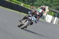 Mallory-park-Leicestershire;Mallory-park-photographs;Motorcycle-action-photographs;classic-bikes;event-digital-images;eventdigitalimages;mallory-park;no-limits-trackday;peter-wileman-photography;vintage-bikes;vintage-motorcycles;vmcc-festival-1000-bikes