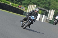 Mallory-park-Leicestershire;Mallory-park-photographs;Motorcycle-action-photographs;classic-bikes;event-digital-images;eventdigitalimages;mallory-park;no-limits-trackday;peter-wileman-photography;vintage-bikes;vintage-motorcycles;vmcc-festival-1000-bikes