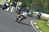 Mallory-park-Leicestershire;Mallory-park-photographs;Motorcycle-action-photographs;classic-bikes;event-digital-images;eventdigitalimages;mallory-park;no-limits-trackday;peter-wileman-photography;vintage-bikes;vintage-motorcycles;vmcc-festival-1000-bikes