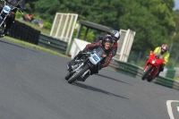 Mallory-park-Leicestershire;Mallory-park-photographs;Motorcycle-action-photographs;classic-bikes;event-digital-images;eventdigitalimages;mallory-park;no-limits-trackday;peter-wileman-photography;vintage-bikes;vintage-motorcycles;vmcc-festival-1000-bikes