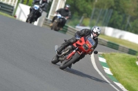 Mallory-park-Leicestershire;Mallory-park-photographs;Motorcycle-action-photographs;classic-bikes;event-digital-images;eventdigitalimages;mallory-park;no-limits-trackday;peter-wileman-photography;vintage-bikes;vintage-motorcycles;vmcc-festival-1000-bikes