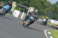 Mallory-park-Leicestershire;Mallory-park-photographs;Motorcycle-action-photographs;classic-bikes;event-digital-images;eventdigitalimages;mallory-park;no-limits-trackday;peter-wileman-photography;vintage-bikes;vintage-motorcycles;vmcc-festival-1000-bikes