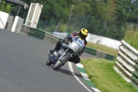 Mallory-park-Leicestershire;Mallory-park-photographs;Motorcycle-action-photographs;classic-bikes;event-digital-images;eventdigitalimages;mallory-park;no-limits-trackday;peter-wileman-photography;vintage-bikes;vintage-motorcycles;vmcc-festival-1000-bikes